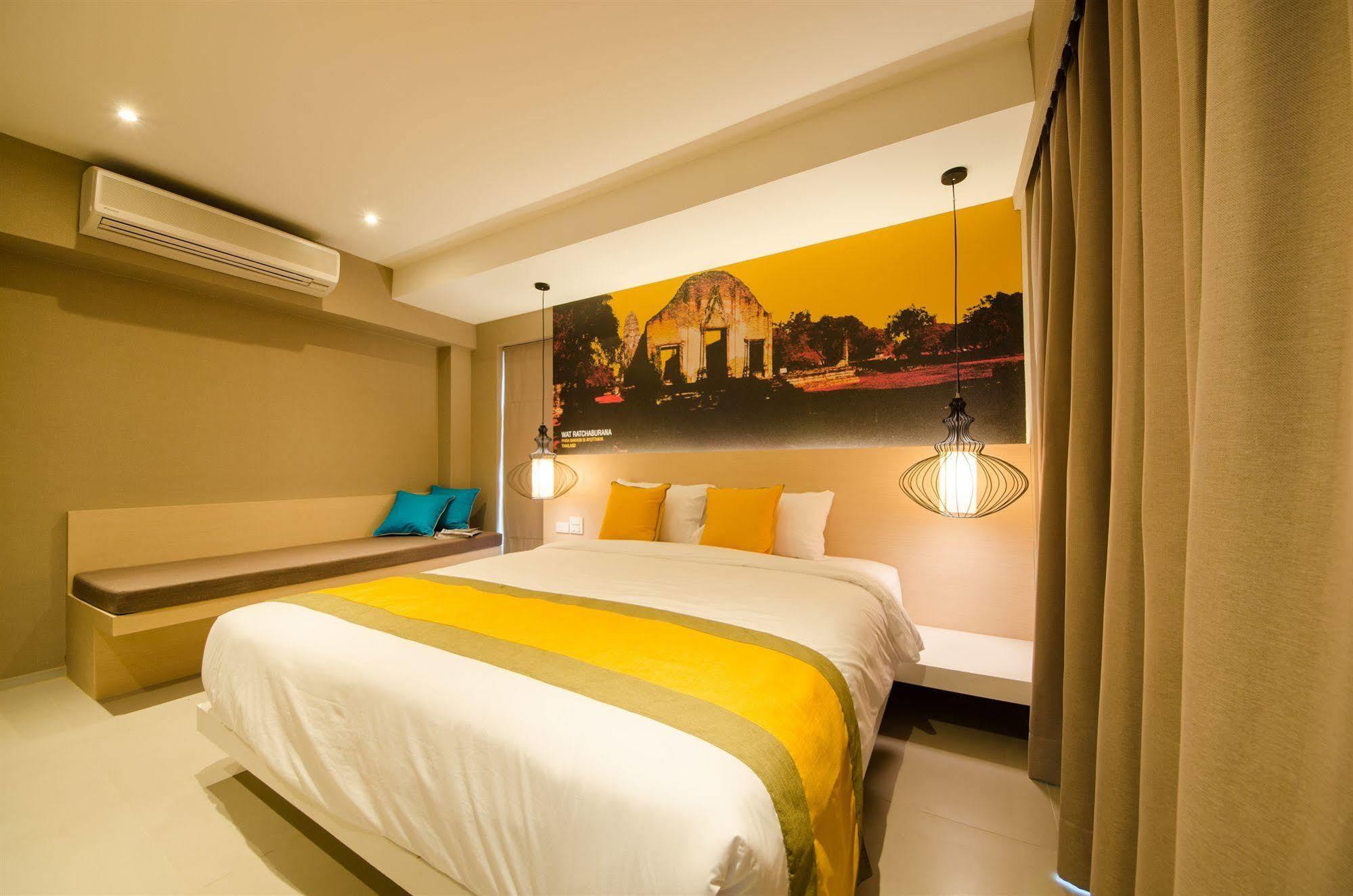 Bizotel Premier Hotel & Residence Bangkok Exteriör bild