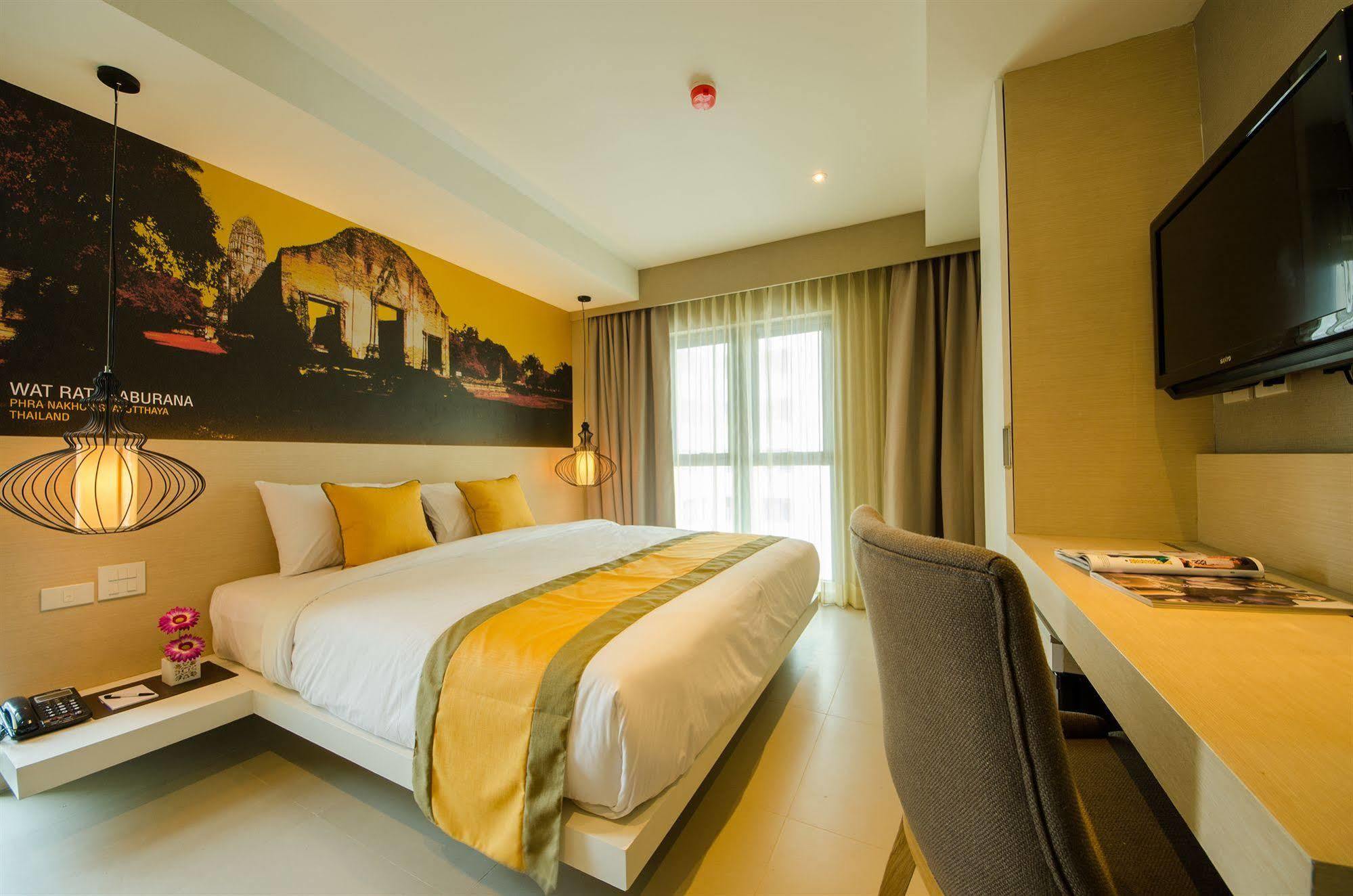 Bizotel Premier Hotel & Residence Bangkok Exteriör bild