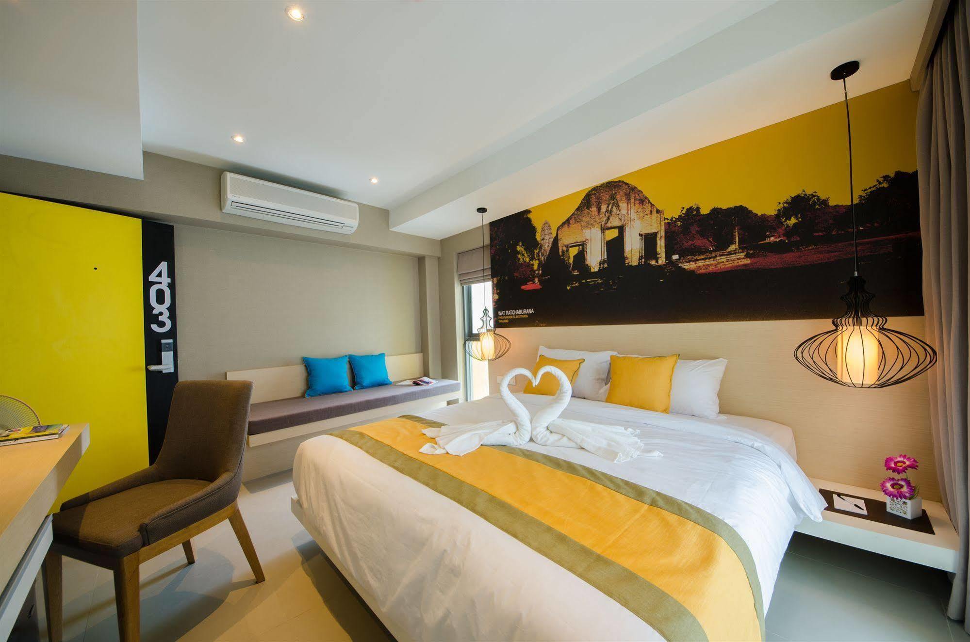 Bizotel Premier Hotel & Residence Bangkok Exteriör bild