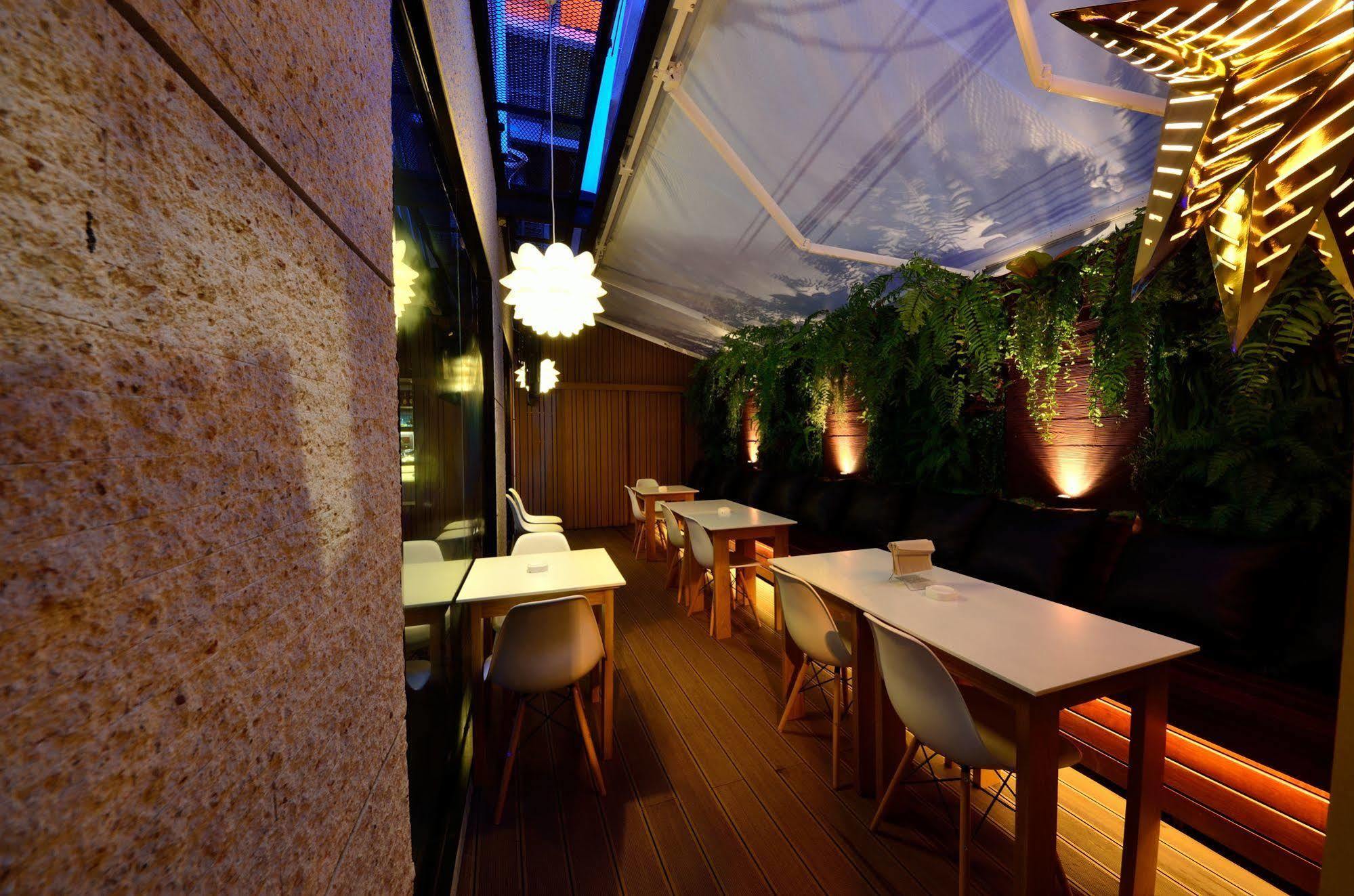 Bizotel Premier Hotel & Residence Bangkok Exteriör bild